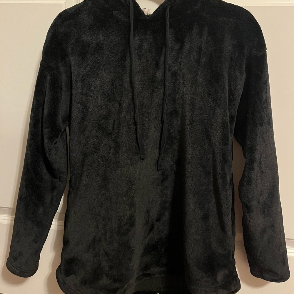 Supersoft Black Sweatshirt